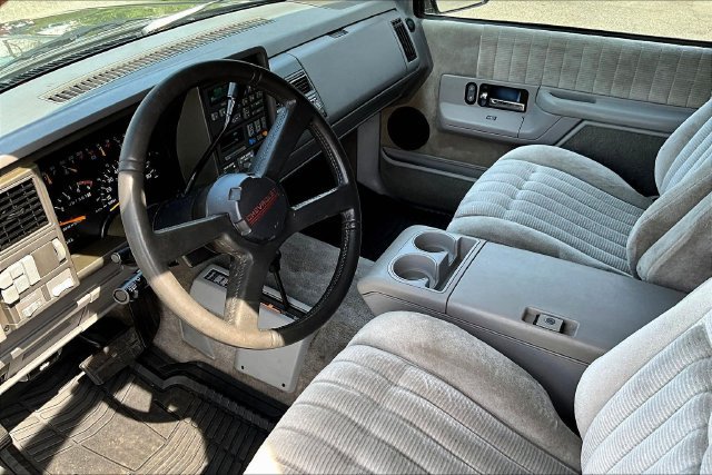 Used 1992 Chevrolet Blazer 4WD image 4