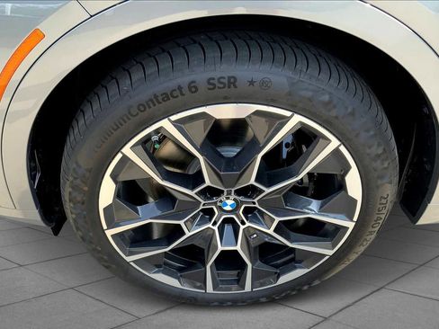 New 2026 BMW X7 M60i image 12