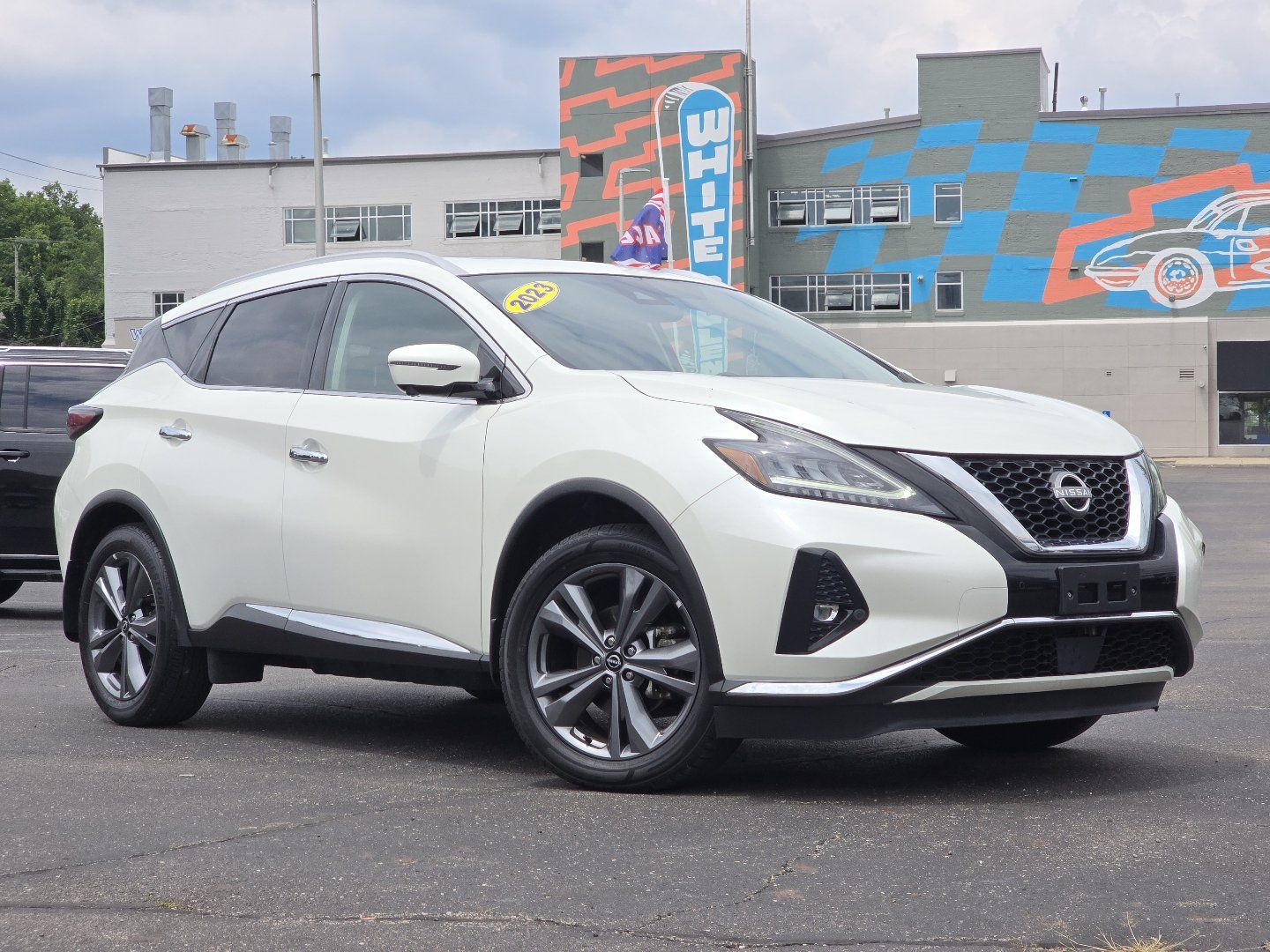 Used 2023 Nissan Murano Platinum AWD/4WD image 2