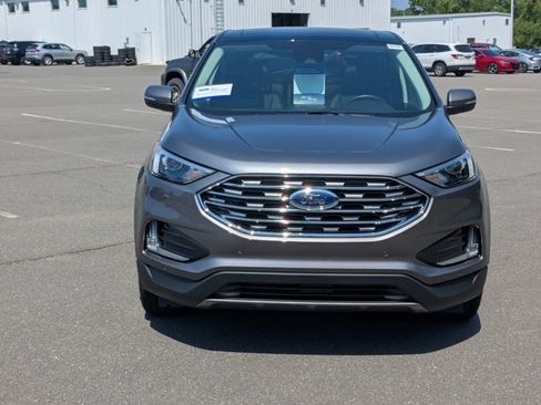 Certified 2023 Ford Edge Titanium AWD/4WD image 2