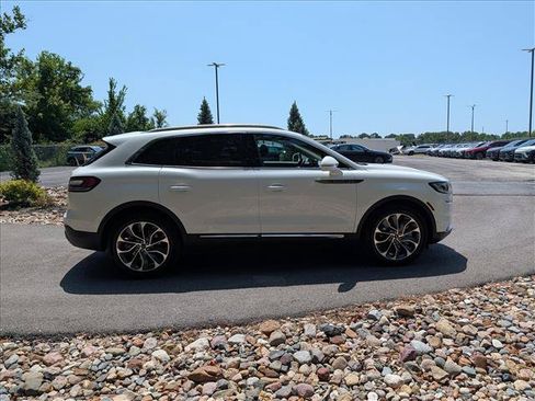 Used 2021 Lincoln Nautilus Reserve w/ Equipment Group 201A AWD/4WD image 6