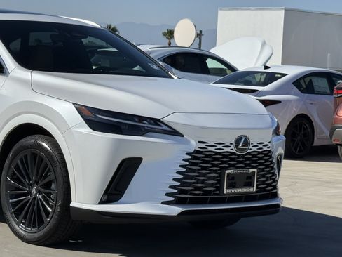 New 2026 Lexus RX 350 FWD image 3
