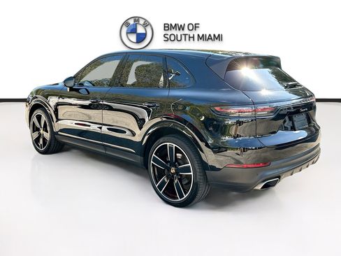 Used 2022 Porsche Cayenne image 5