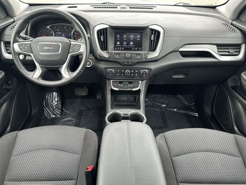 Used 2023 GMC Terrain SLE w/ Driver Convenience Package image 15
