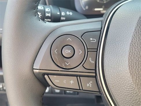 Used 2025 Toyota RAV4 Limited image 15