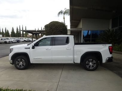 New 2026 GMC Sierra 1500 SLT