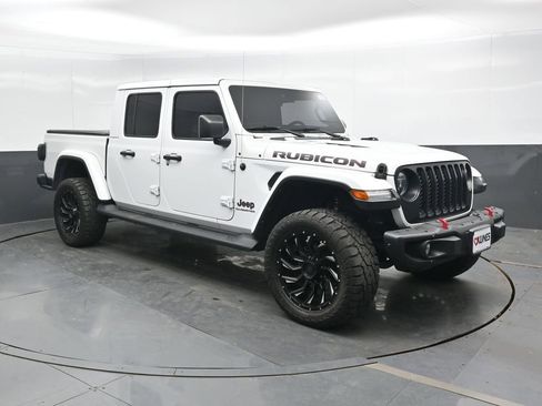 Used 2022 Jeep Gladiator Rubicon w/ LED Lighting Group AWD/4WD image 4