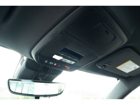 New 2026 GMC Acadia Elevation image 31