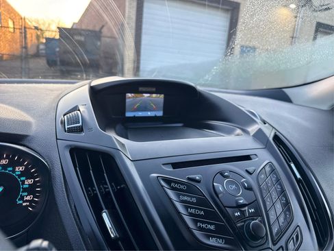 Used 2016 Ford Escape SE image 24