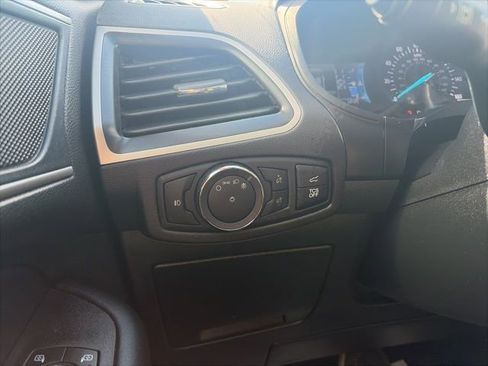 Certified 2024 Ford Edge SEL w/ Convenience Package AWD/4WD image 17
