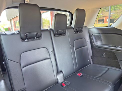 Used 2023 Nissan Pathfinder SL w/ SL Premium Package FWD image 37