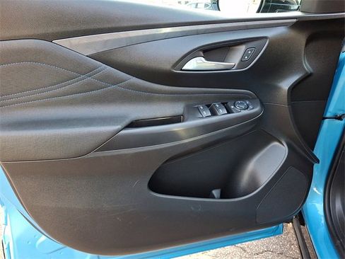 Used 2025 Buick Envista Sport Touring w/ Convenience I Package image 13