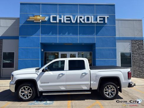 Used 2017 GMC Sierra 1500 SLT w/ SLT Premium Package AWD/4WD image 1