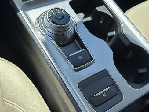 Used 2024 Ford Edge SEL w/ Convenience Package image 24