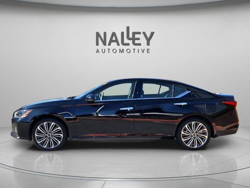 Used 2025 Nissan Altima 2.5 SL image 2