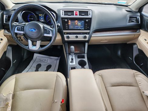 Used 2017 Subaru Outback 2.5i Limited w/ Popular Package #5 image 8