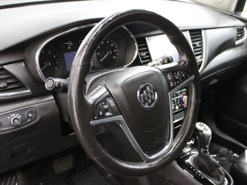 Used 2018 Buick Encore Essence AWD/4WD image 12