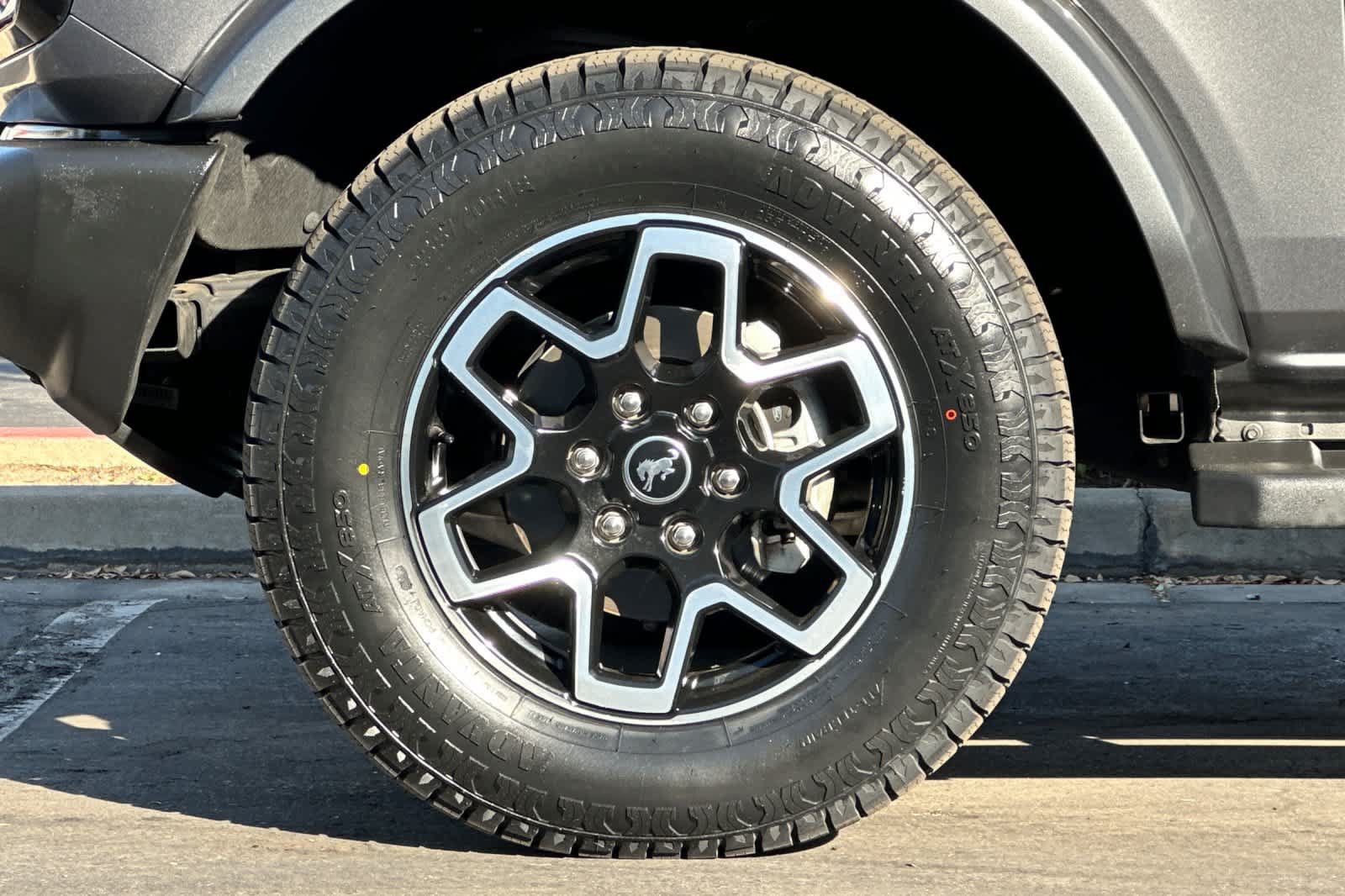 Certified 2024 Ford Bronco Outer Banks AWD/4WD image 28