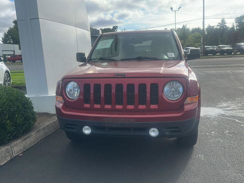 Used 2015 Jeep Patriot Sport w/ Power Value Group AWD/4WD image 5