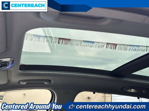 Used 2021 Hyundai Santa Fe Limited AWD/4WD image 18