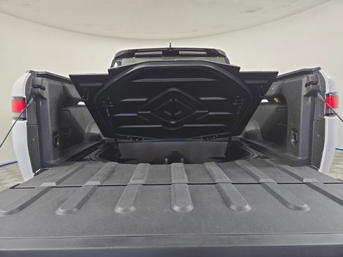 Used 2024 Rivian R1T Launch Edition AWD/4WD image 15
