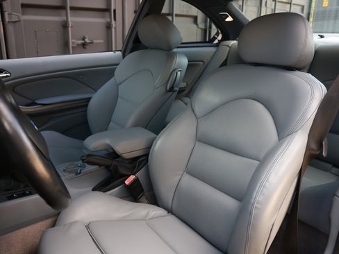 Used 2004 BMW M3 Coupe image 9