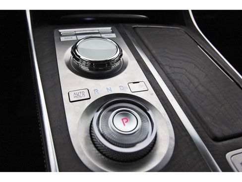 Used 2024 Genesis GV80 2.5T AWD/4WD image 25