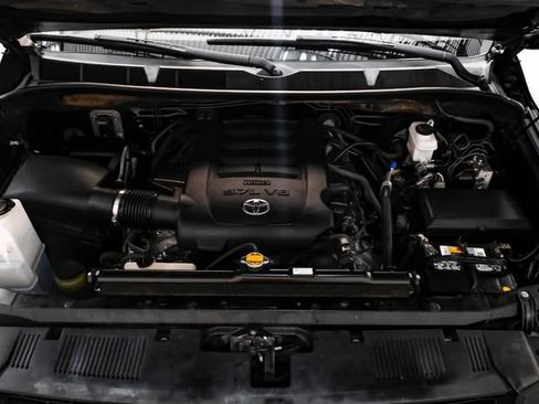 Used 2017 Toyota Tundra SR5 w/ TRD Off Road Package AWD/4WD image 52
