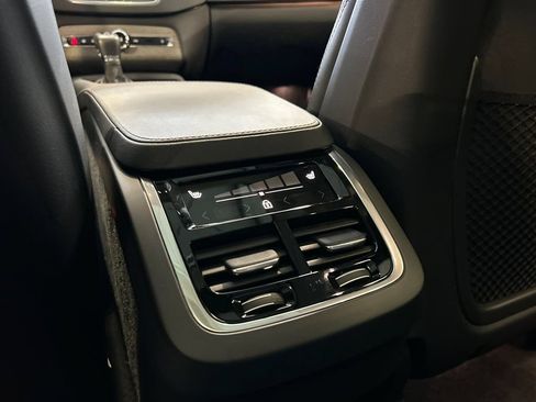 Used 2022 Volvo XC90 T6 Inscription w/ Climate Package AWD/4WD image 24