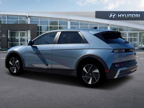 New 2026 Hyundai Ioniq 5 SEL image 4