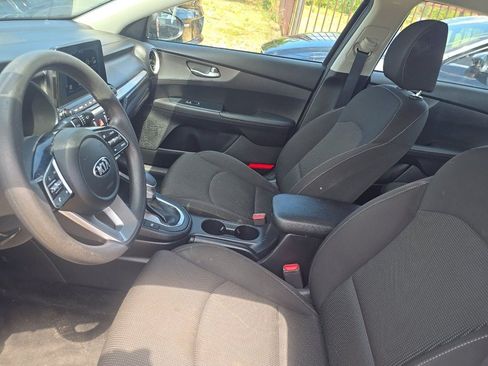 Used 2020 Kia Forte LXS FWD image 7