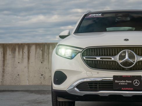 Certified 2026 Mercedes-Benz GLC 300 4MATIC image 7