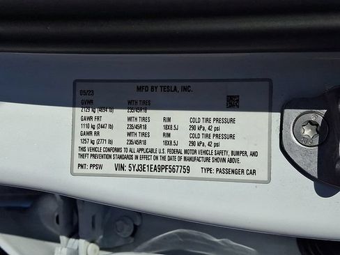 Used 2023 Tesla Model 3 Standard Range RWD image 30