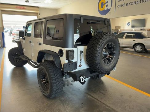 Used 2017 Jeep Wrangler Unlimited Sport w/ Quick Order Package 24S AWD/4WD image 4