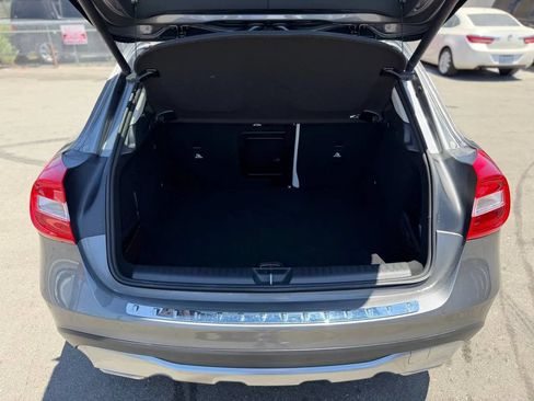 Used 2020 Mercedes-Benz GLA 250 image 32