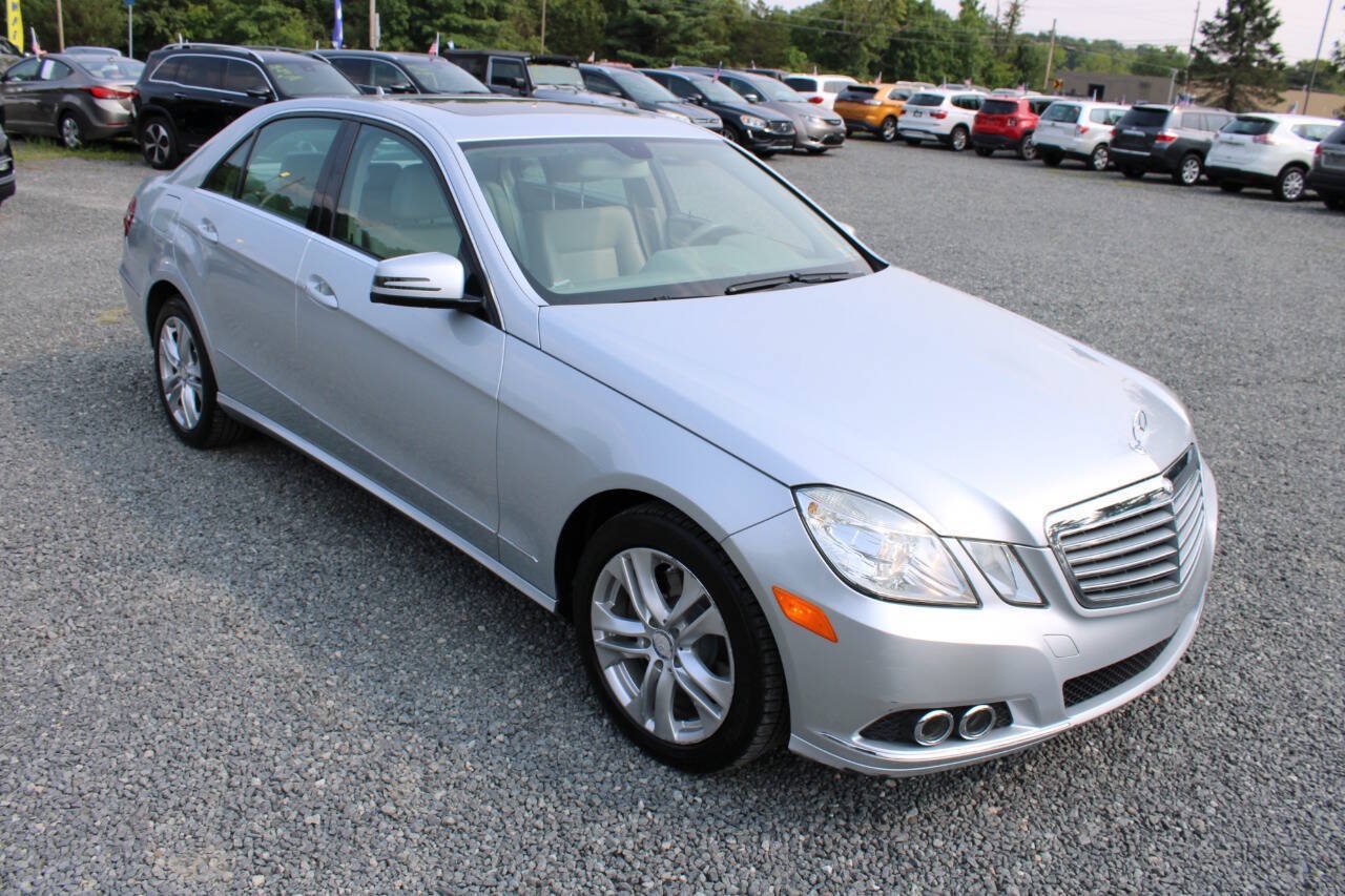 Used 2011 Mercedes-Benz E 350 4MATIC Sedan image 4