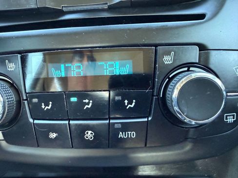 Used 2012 Buick Regal Leather image 37