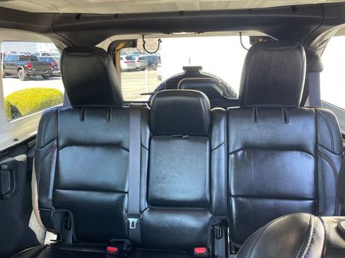 Used 2025 Jeep Wrangler Unlimited Rubicon w/ Steel Bumper Group AWD/4WD image 36