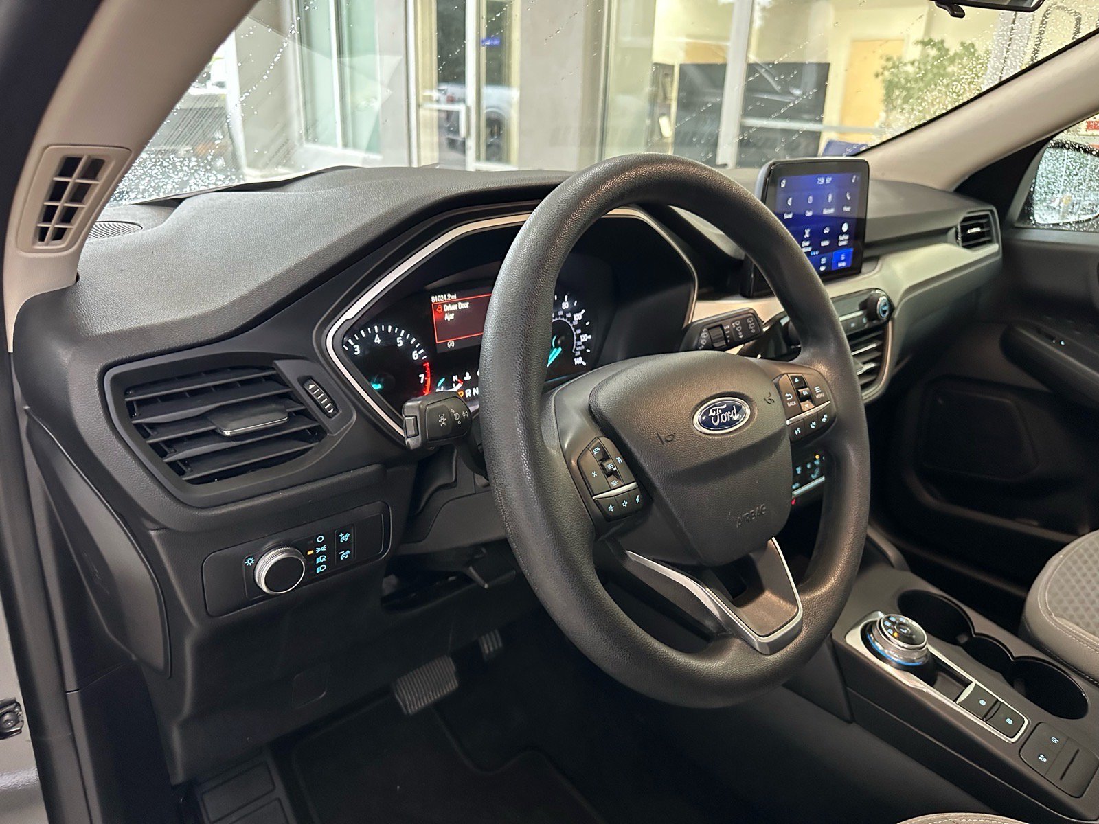 Certified 2020 Ford Escape SE FWD image 17