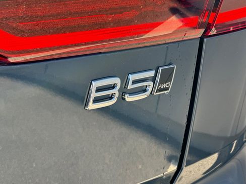 New 2026 Volvo XC60 B5 Plus w/ Protection Package Premier AWD/4WD image 33