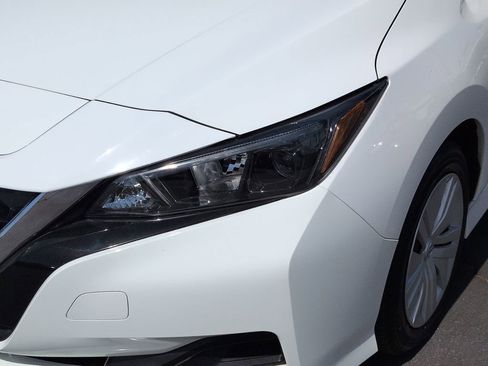 Used 2020 Nissan Leaf S FWD image 8