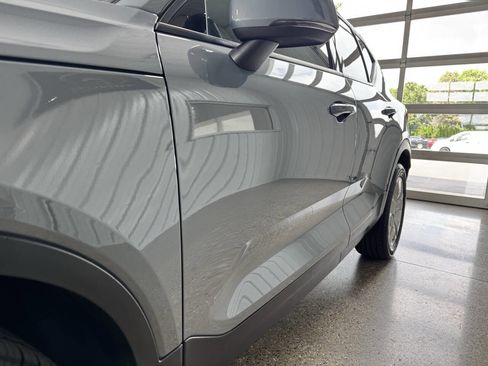 Used 2021 Volvo XC40 T5 Momentum image 46