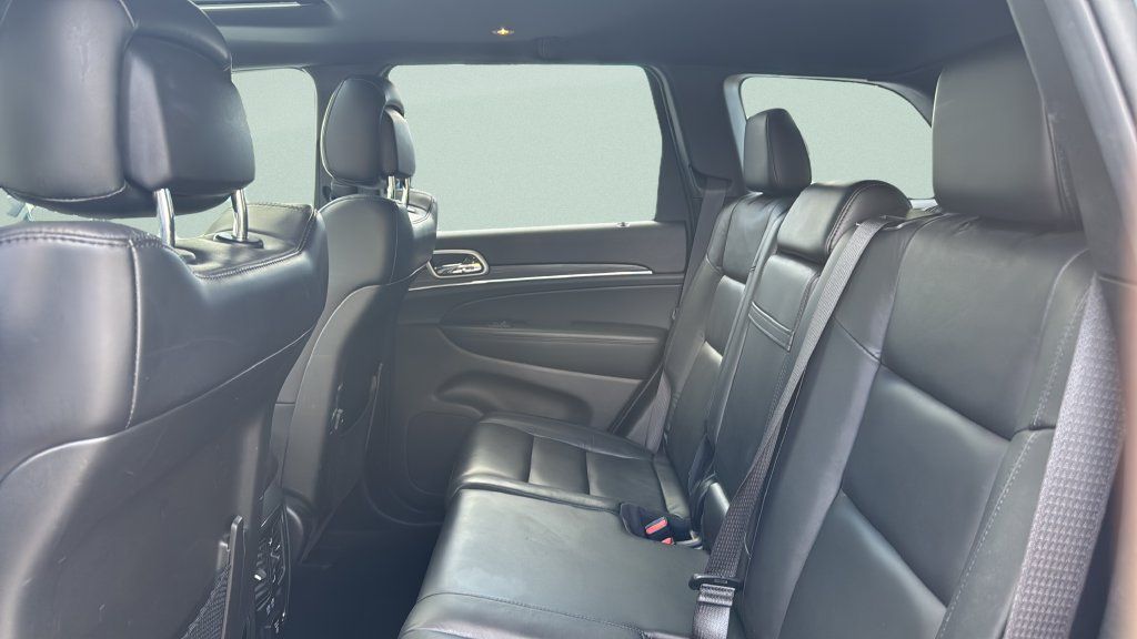 Used 2019 Jeep Grand Cherokee Limited AWD/4WD image 26