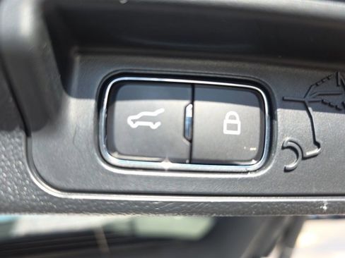 Used 2023 Ford Explorer ST-Line w/ Class IV Trailer Tow Package image 12