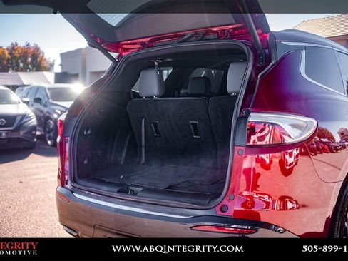 Used 2023 Buick Enclave Essence image 32