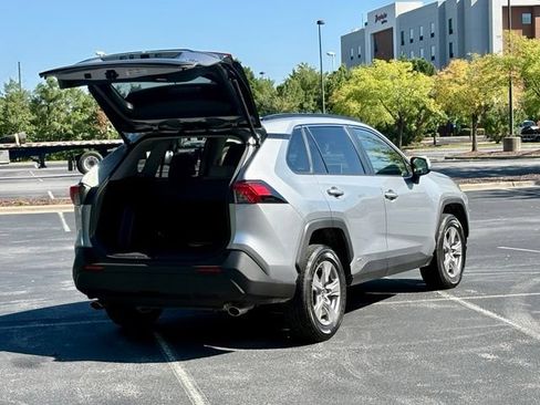 Used 2025 Toyota RAV4 XLE w/ Convenience Package AWD/4WD image 17