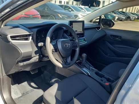 Used 2023 Toyota Corolla LE image 9