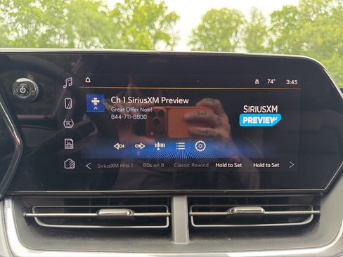 Used 2024 Chevrolet Trax ACTIV w/ Driver Confidence Package FWD image 26