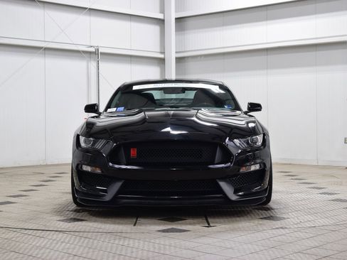 Used 2017 Ford Mustang Shelby GT350R w/ GT350R Equipment Group 920A image 2