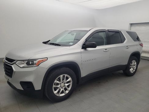 Used 2020 Chevrolet Traverse LS w/ LPO, Cargo Package FWD image 2